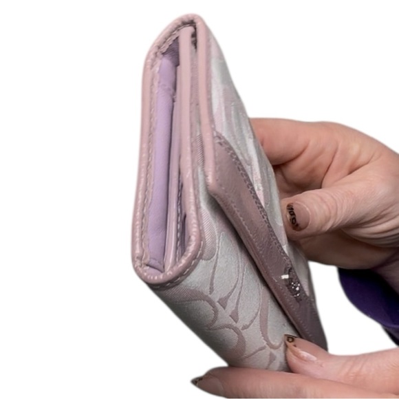 Coach Signature Stripe Patent Trim Wallet Lilac Purple - Picture 9 of 13